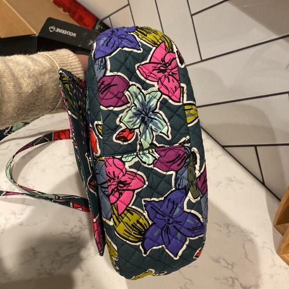 Vera Bradley Carson Falling Flowers quilted crossbody shoulder adjustable bag - Picture 9 of 16